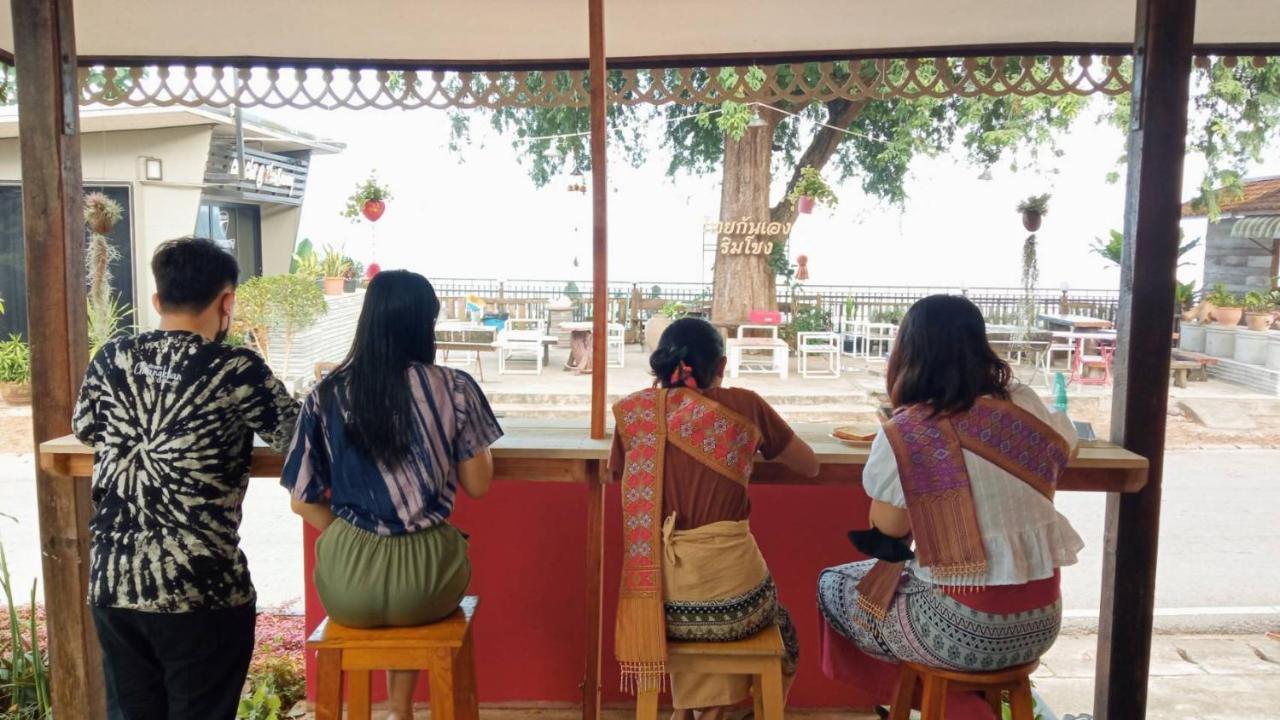 ไทยกันเอง ริมโขง Apartment Chiang Khan Ngoại thất bức ảnh